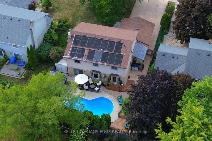 Photo 42 at 18 Charterhouse Crescent, Ancaster, Hamilton