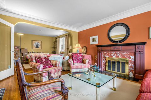 Photo 7 at 22 Glen Cedar Road, Cedarvale, Toronto