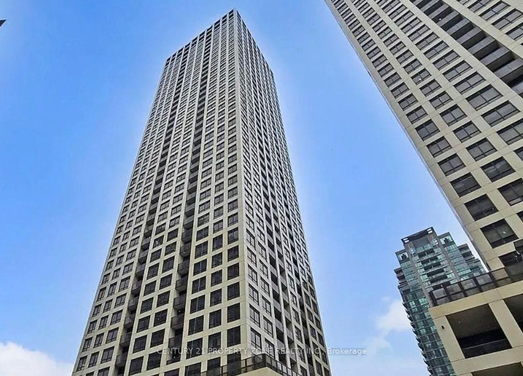 2204 - 30 Elm Drive W, Fairview, Mississauga by Loree Meneguzzi Real Estate 2204 - 30 Elm Drive W, Fairview, Mississauga