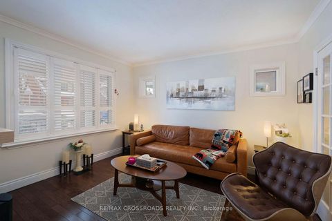 Photo 9 at 463 Milverton Boulevard, Danforth, Toronto