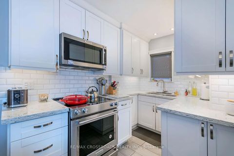 Photo 14 at 463 Milverton Boulevard, Danforth, Toronto
