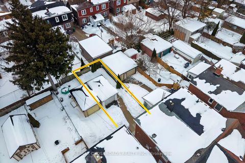 Photo 38 at 463 Milverton Boulevard, Danforth, Toronto