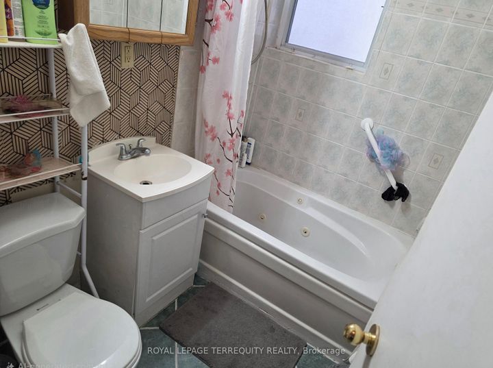 Photo 6 at 34 Downsview Avenue, CFB, Toronto