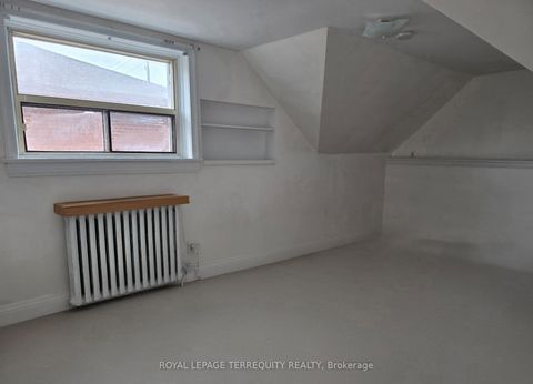 Photo 3 at 34 Downsview Avenue, CFB, Toronto