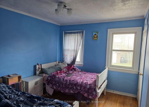 Photo 4 at 34 Downsview Avenue, CFB, Toronto