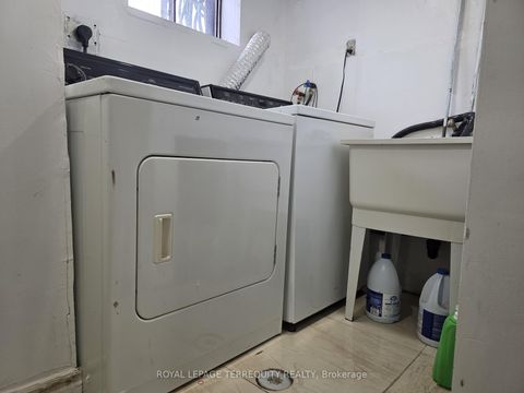 Photo 12 at 34 Downsview Avenue, CFB, Toronto