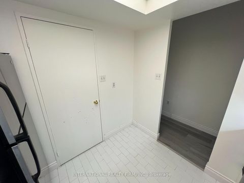 Photo 8 at PH5 - 65 Scadding Avenue, Waterfront Communities C8, Toronto