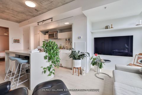 Photo 5 at 309 - 130 Rusholme Road, Dufferin Grove, Toronto