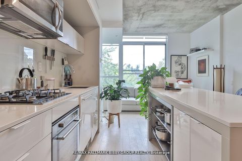 Photo 7 at 309 - 130 Rusholme Road, Dufferin Grove, Toronto