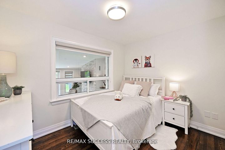 Photo 16 at 492 Sherin Drive, WO West, Oakville