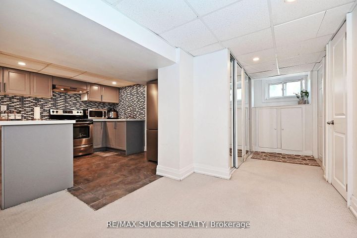 Photo 24 at 492 Sherin Drive, WO West, Oakville