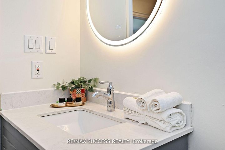 Photo 28 at 492 Sherin Drive, WO West, Oakville