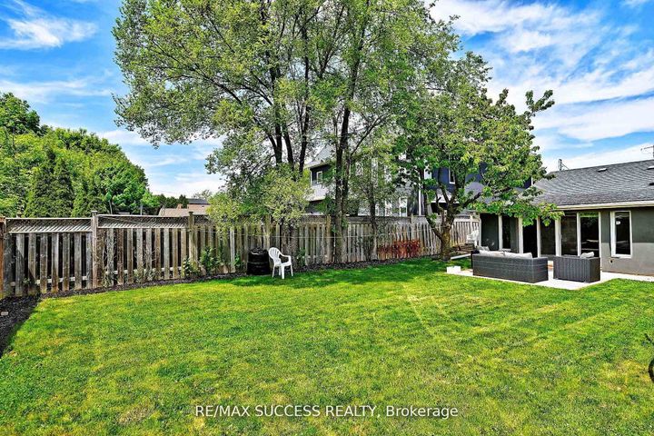 Photo 38 at 492 Sherin Drive, WO West, Oakville