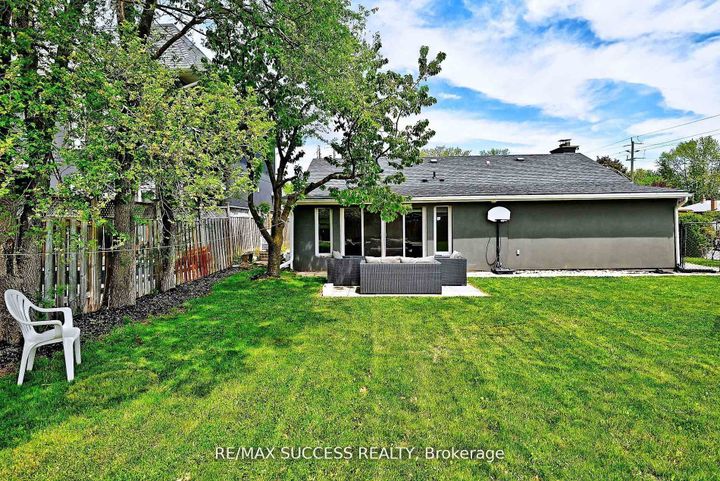 Photo 39 at 492 Sherin Drive, WO West, Oakville