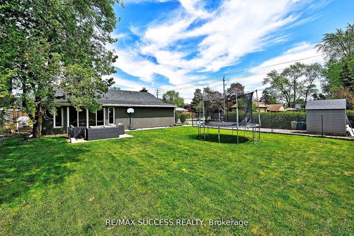 Photo 40 at 492 Sherin Drive, WO West, Oakville