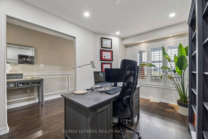 Photo 7 at 1825 Silverstone Crescent, Samac, Oshawa