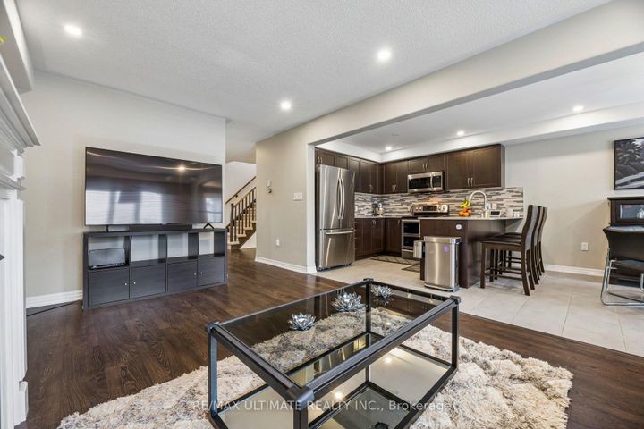 Photo 14 at 1825 Silverstone Crescent, Samac, Oshawa