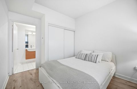 Photo 12 at 4009 - 25 Capreol Court, Waterfront Communities C1, Toronto