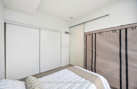 Photo 22 at 4009 - 25 Capreol Court, Waterfront Communities C1, Toronto