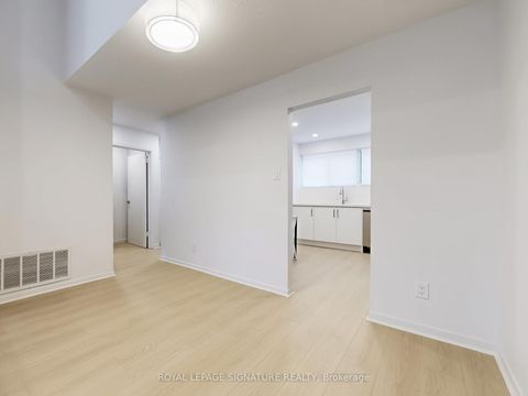 Photo 7 at 4 - 374 Driftwood Avenue, Black Creek, Toronto