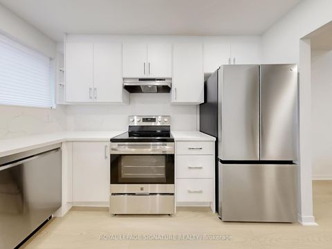 Photo 8 at 4 - 374 Driftwood Avenue, Black Creek, Toronto