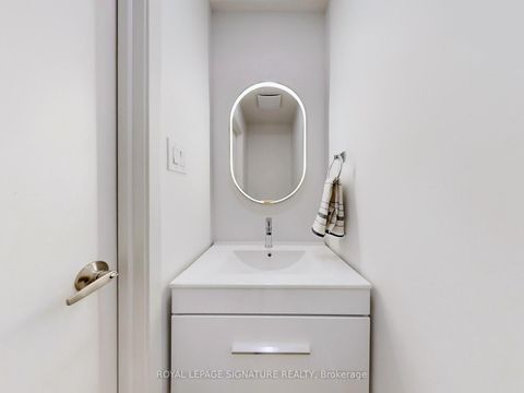 Photo 11 at 4 - 374 Driftwood Avenue, Black Creek, Toronto