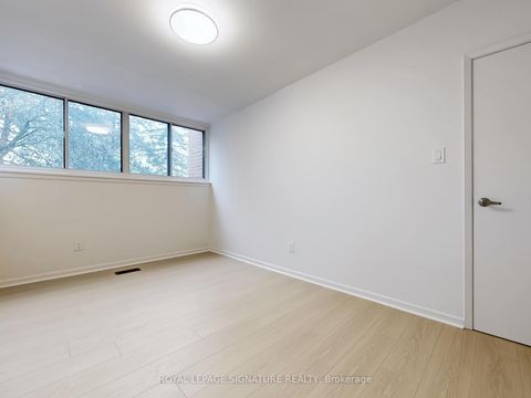 Photo 14 at 4 - 374 Driftwood Avenue, Black Creek, Toronto