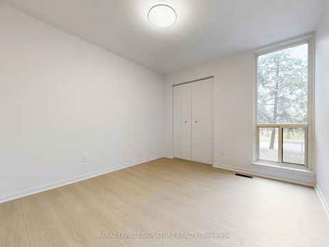 Photo 16 at 4 - 374 Driftwood Avenue, Black Creek, Toronto