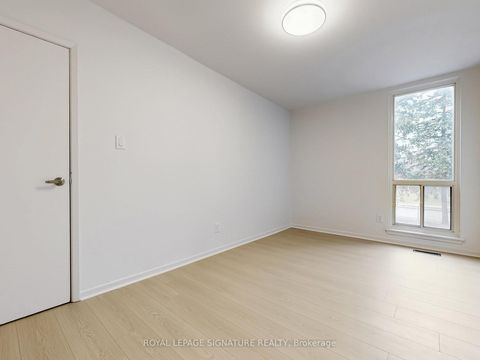 Photo 21 at 4 - 374 Driftwood Avenue, Black Creek, Toronto