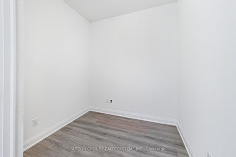 Photo 6 at 1704 - 10 Gatineau Drive, Beverley Glen, Vaughan