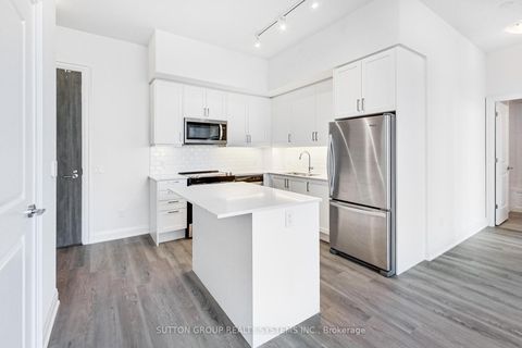 Photo 8 at 1704 - 10 Gatineau Drive, Beverley Glen, Vaughan