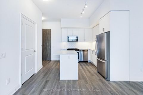 Photo 9 at 1704 - 10 Gatineau Drive, Beverley Glen, Vaughan