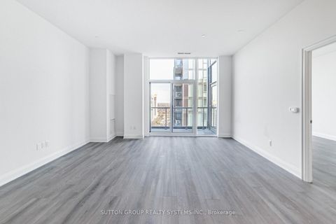 Photo 11 at 1704 - 10 Gatineau Drive, Beverley Glen, Vaughan