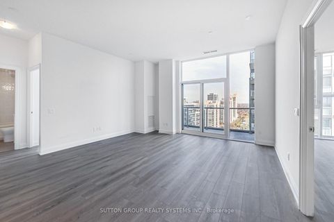 Photo 12 at 1704 - 10 Gatineau Drive, Beverley Glen, Vaughan