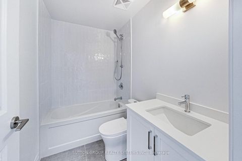 Photo 21 at 1704 - 10 Gatineau Drive, Beverley Glen, Vaughan