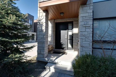 Photo 3 at 41 Brunet Drive, Vellore Village, Vaughan