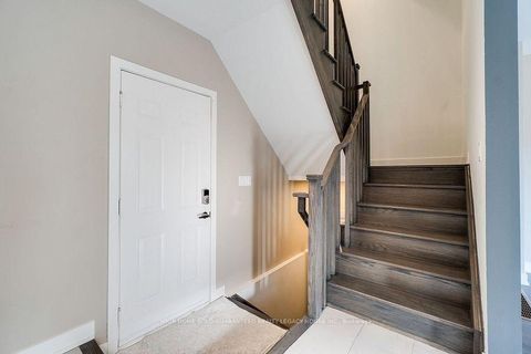 Photo 9 at 41 Brunet Drive, Vellore Village, Vaughan