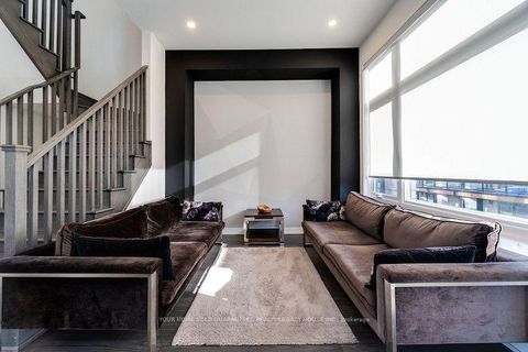 Photo 14 at 41 Brunet Drive, Vellore Village, Vaughan