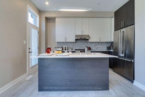 Photo 17 at 41 Brunet Drive, Vellore Village, Vaughan