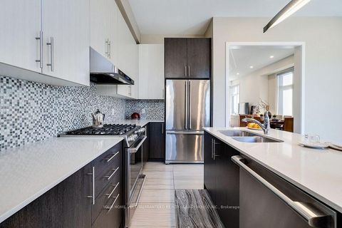 Photo 19 at 41 Brunet Drive, Vellore Village, Vaughan