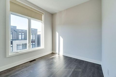 Photo 33 at 41 Brunet Drive, Vellore Village, Vaughan