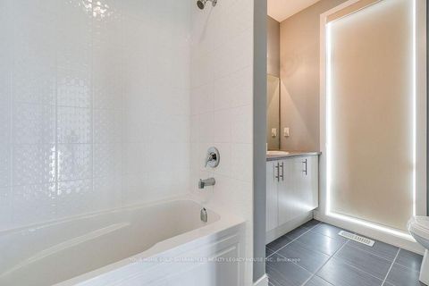 Photo 37 at 41 Brunet Drive, Vellore Village, Vaughan