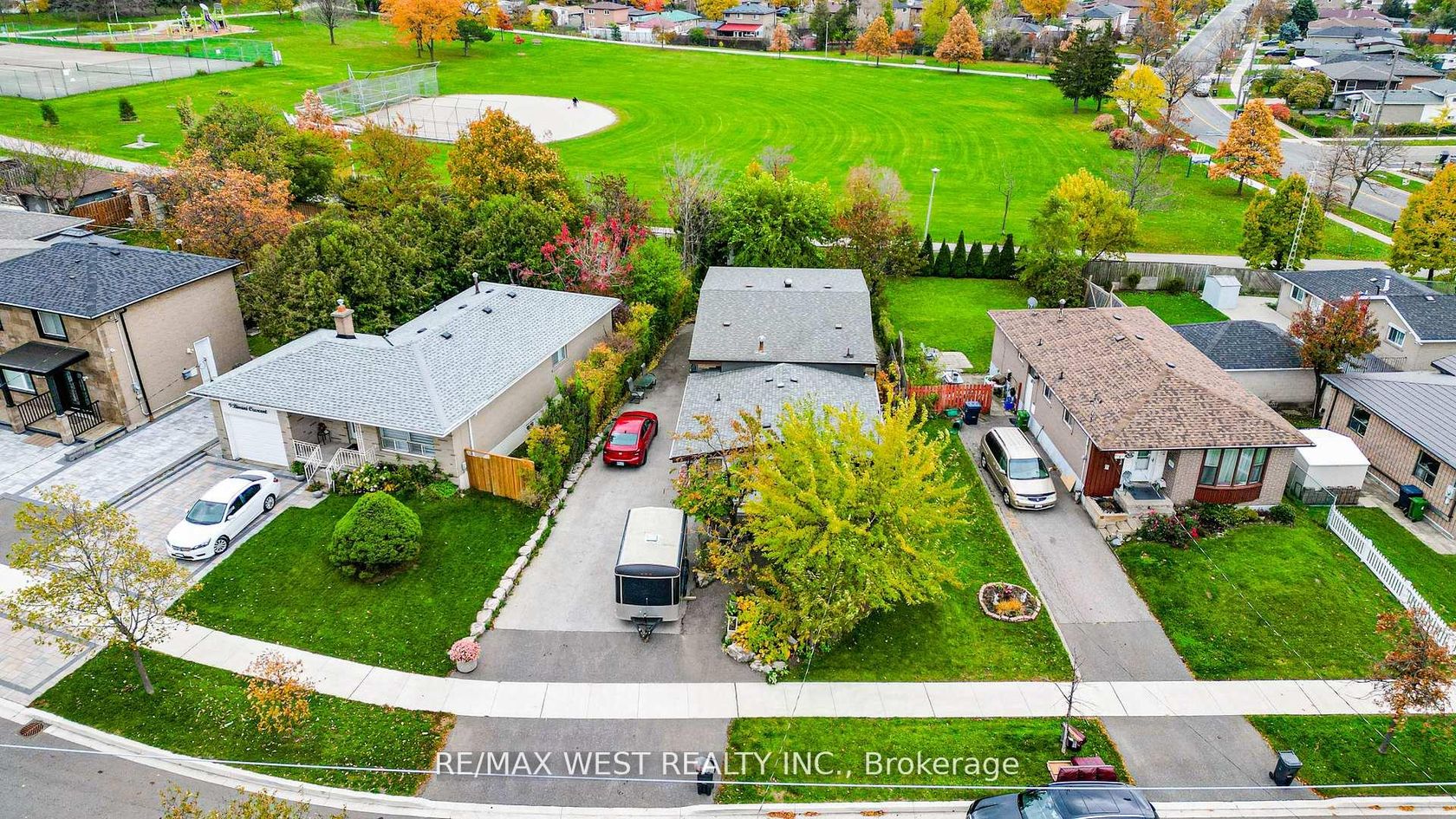 7 Bimini Crescent, Black Creek, Toronto 