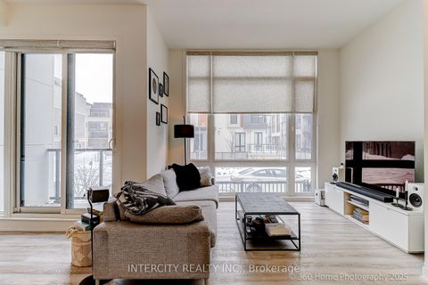 Photo 5 at 1505 - 11 David Eyer Road, Rural Richmond Hill, Richmond Hill