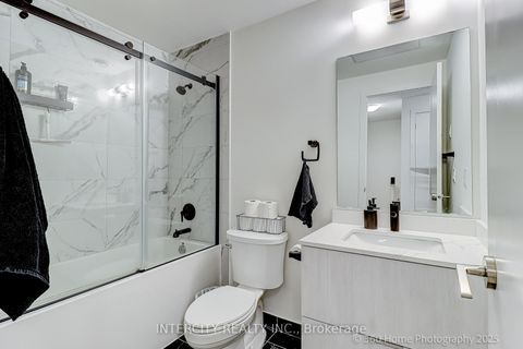 Photo 18 at 1505 - 11 David Eyer Road, Rural Richmond Hill, Richmond Hill