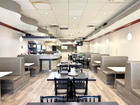 Photo 1 at 9 - 2437 Finch Avenue W, Humbermede, Toronto