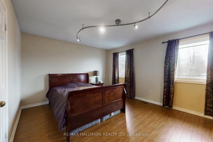 Photo 26 at 97 Stave Crescent, Westbrook, Richmond Hill