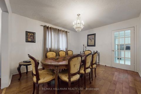 Photo 8 at 97 Stave Crescent, Westbrook, Richmond Hill