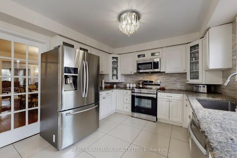 Photo 13 at 97 Stave Crescent, Westbrook, Richmond Hill