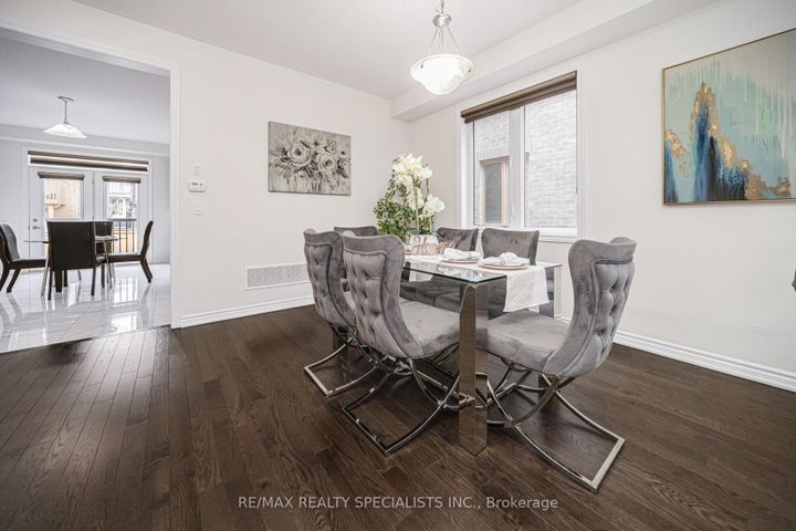 Photo 8 at 43 Clockwork Drive, Northwest Brampton, Brampton